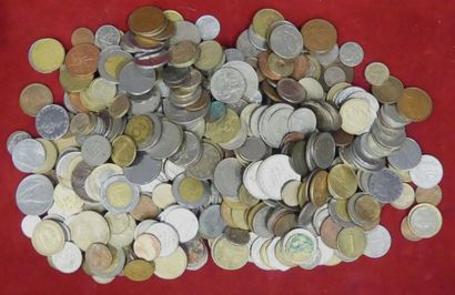 Lot of world coins
approx. 2.4 kg 
enclosed:...