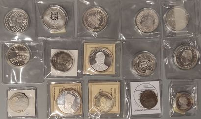 World - Lot of 15 various coins (Euro and...