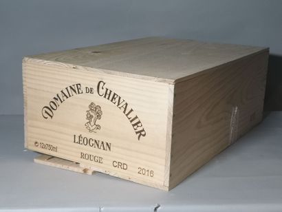 12 bottles Domaine de CHEVALIER - Pessac...