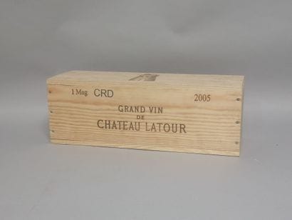 1 magnum Château LATOUR - 1er Gcc Pauillac...