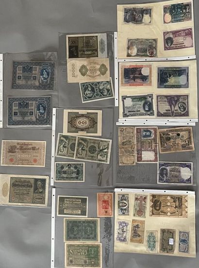 ENSEMBLE de billets Espagnols et Allemands.
Environ...