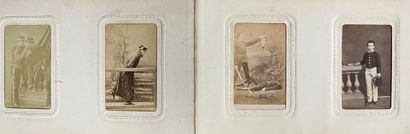 LOT of 5 ALBUMS of postcards and photos.
Also...