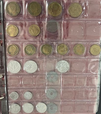 [Monnaie]. [France]. ALBUM de monnaies France.
Plusieurs...