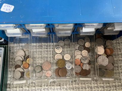 [Monnaie]. [France]. [Monde]. FORT LOT de...