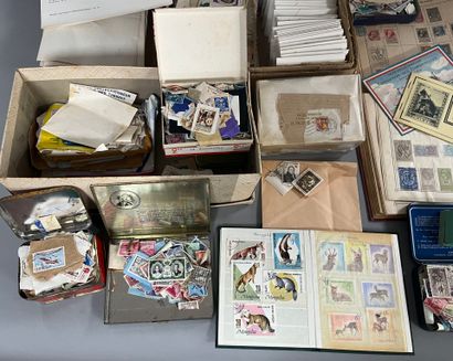 [Philately]. Strong LOT of used stamps, worldwide.
Some...