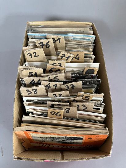 [World]. 1 CARTON with several early 20th...