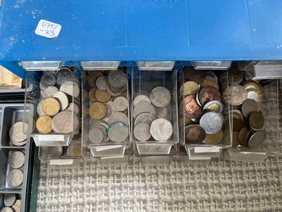[Monnaie]. [France]. [Monde]. FORT LOT de...
