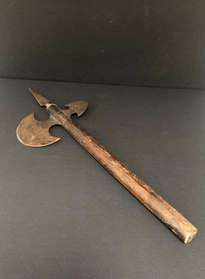 Metal HALLEBARDE HEAD on wooden shaft (cut)....