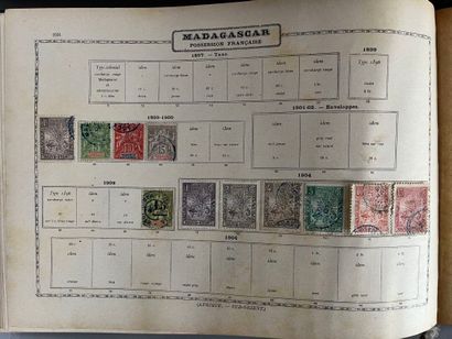 [Philately]. 4 ALBUMS of Maury world collection...