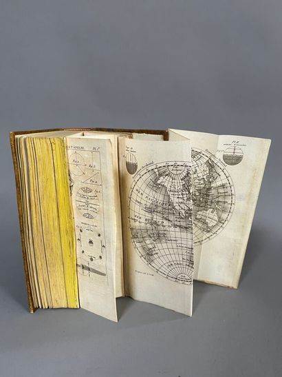 de FORIS.
Manuel de géographie de Crozat....