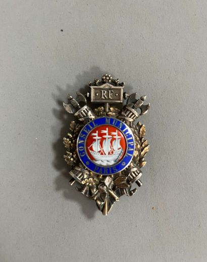 [Militaria]. LOT of medals, badges and miscellaneous...
