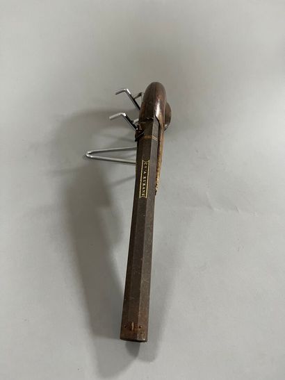 PISTOLET CN' A Ribbons incomplete for parts.
As...