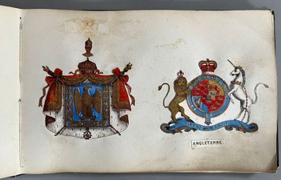 [Armoirie]. ALBUM avec des collages d'armoiries.
En...