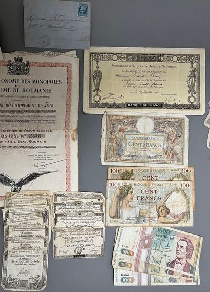 CLASSEUR de plus de 30 billets France et...