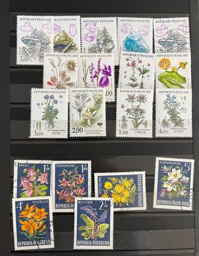 [Philately]. [France]. LOT of 3 albums of...
