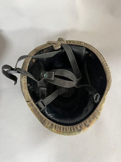 [Militaria]. LOT of HELMETS :
- 1 marked...