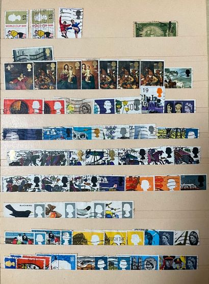 [Philately]. [World]. LOT of 5 binders/albums...