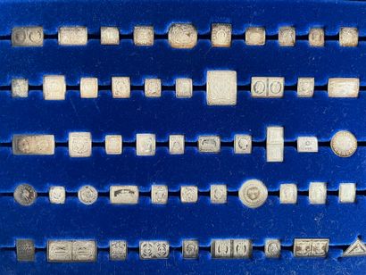 COLLECTION coffret timbres en argent sterling.
