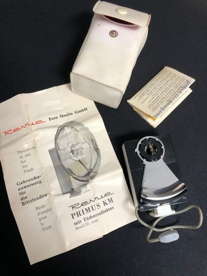 LOT of cameras and accessories
Such as Kodak,...