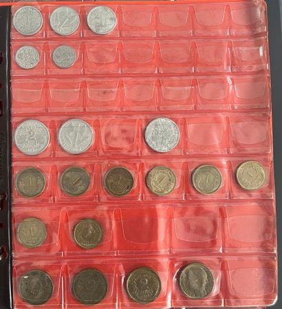 [Monnaie]. [France]. ALBUM de monnaies France.
Plusieurs...