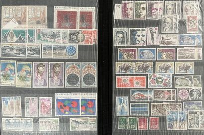 [Philately]. [France]. LOT of 3 albums of...