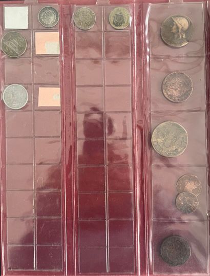 [Monnaie]. [France]. ALBUM de monnaies France.
Plusieurs...