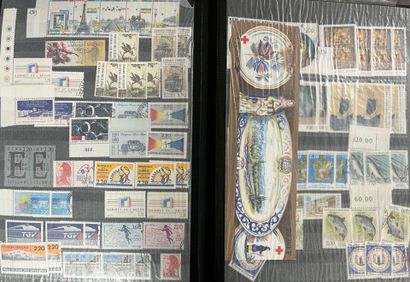 [Philately]. [France]. LOT of 3 albums of...