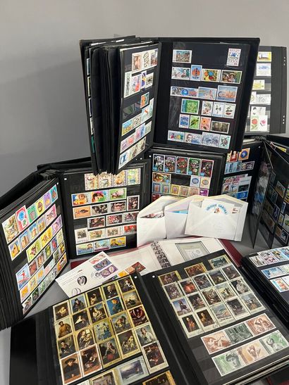 [Philately]. [Africa]. [World]. 6 ALBUMS...