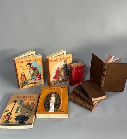 [Joystick]. Lot of books including: 
-L'Office...