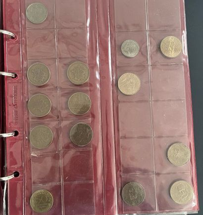 [Monnaie]. [France]. ALBUM de monnaies France.
Plusieurs...