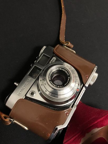 LOT of cameras and accessories
Such as Kodak,...