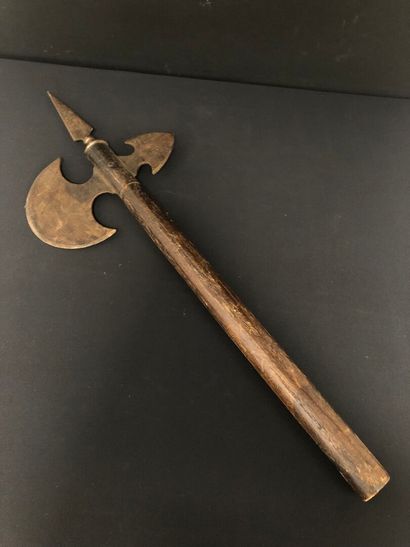 Metal HALLEBARDE HEAD on wooden shaft (cut)....
