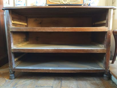 Mahogany and mahogany veneer chest of drawers,...