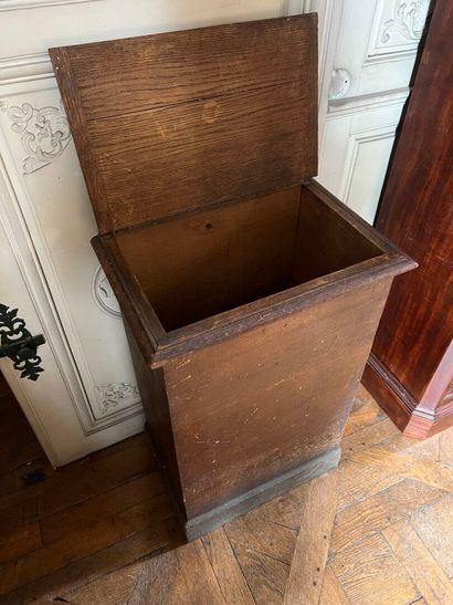 Wooden chest base, early 19th century
78...