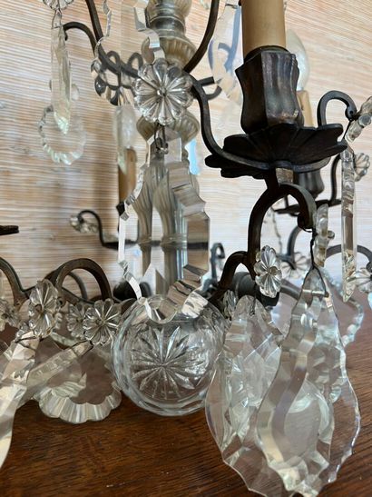 Four-arm crystal chandelier. 
H. 76 cm