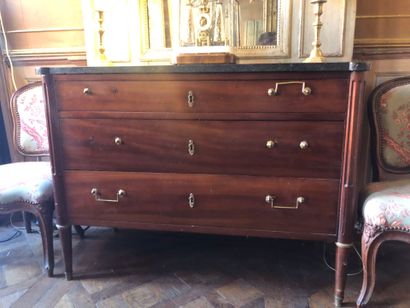 Mahogany and mahogany veneer chest of drawers,...