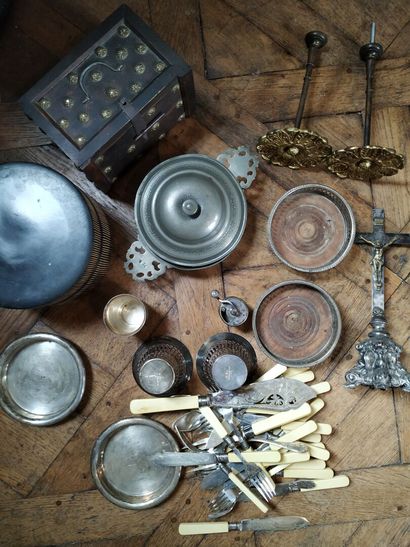 MANNETTE of small items including miniatures...