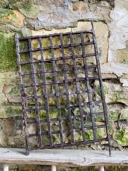 Wrought-iron master gate 
H. 61 L. 45 cm