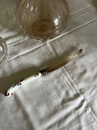 Germany 18th century
Silver knife with porcelain...