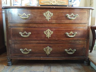 Mahogany and mahogany veneer chest of drawers,...