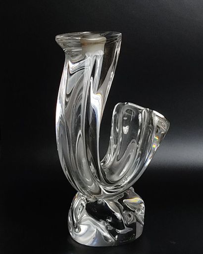 Daum France: a glass candlestick
H 24.5 cm
Joint:...
