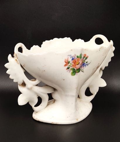 Lot: A porcelain bowl vase from Paris
with...