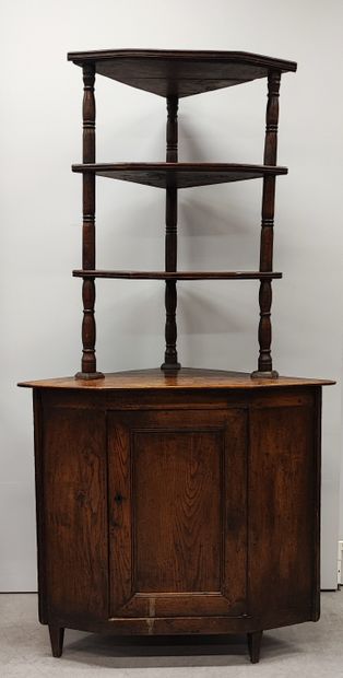 Corner unit, lower part with door, upper...