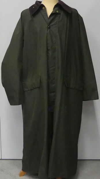 BARBOUR BURGGHLEY
A long waterproof hunting...