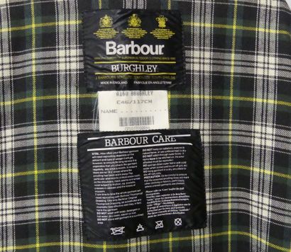 BARBOUR BURGGHLEY
A long waterproof hunting...