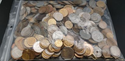 A lot of coins from all countries, all states
approx....
