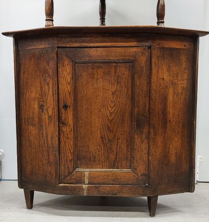 Corner unit, lower part with door, upper...
