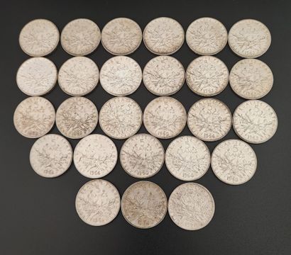 Twenty-six 5 franc silver sower coins
1960...