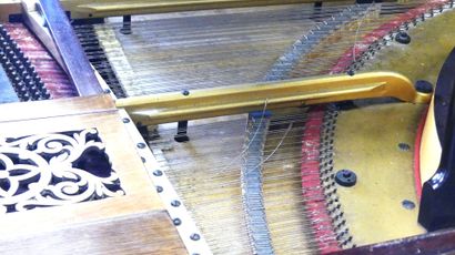 Quarter grand piano by ERARD
Numbered 53080...