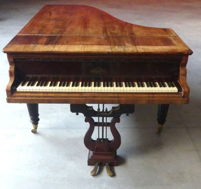 Quarter grand piano by ERARD
Numbered 53080...